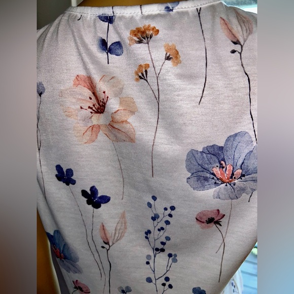 Meaneor white, sleeveless top with floral print. Sz M - Picture 5 of 8